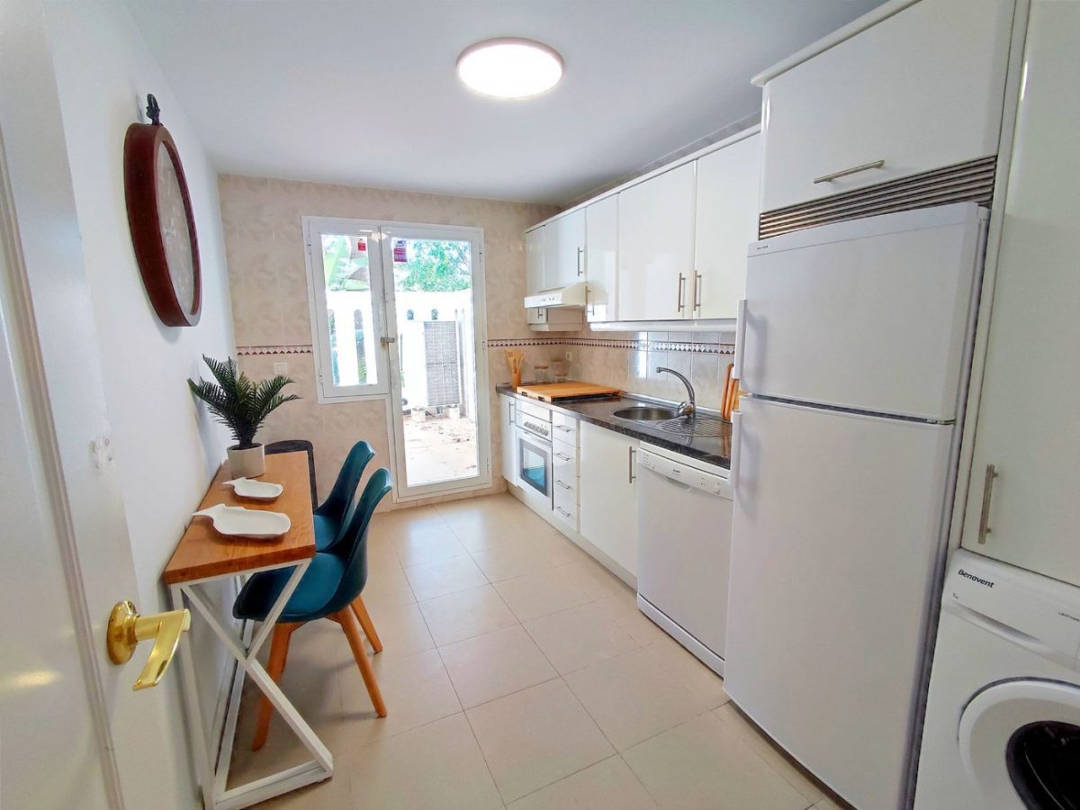 ELEGANTE APARTAMENTO EN LA URBANIZACION LOS NARANJOS  MARBELLA — Foto 8
