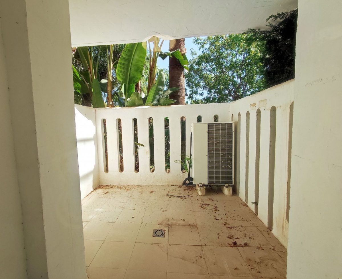 ELEGANTE APARTAMENTO EN LA URBANIZACION LOS NARANJOS  MARBELLA — Foto 9