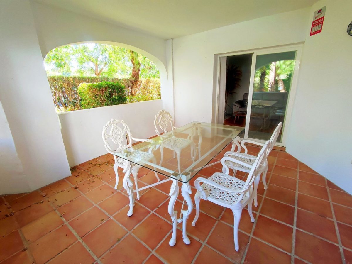 ELEGANTE APARTAMENTO EN LA URBANIZACION LOS NARANJOS  MARBELLA — Foto 6