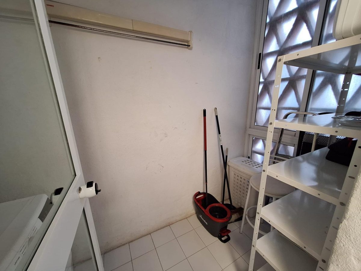 Piso con vistas al mar en Puerto Marina, Benalmádena, Costa del Sol — Foto 20