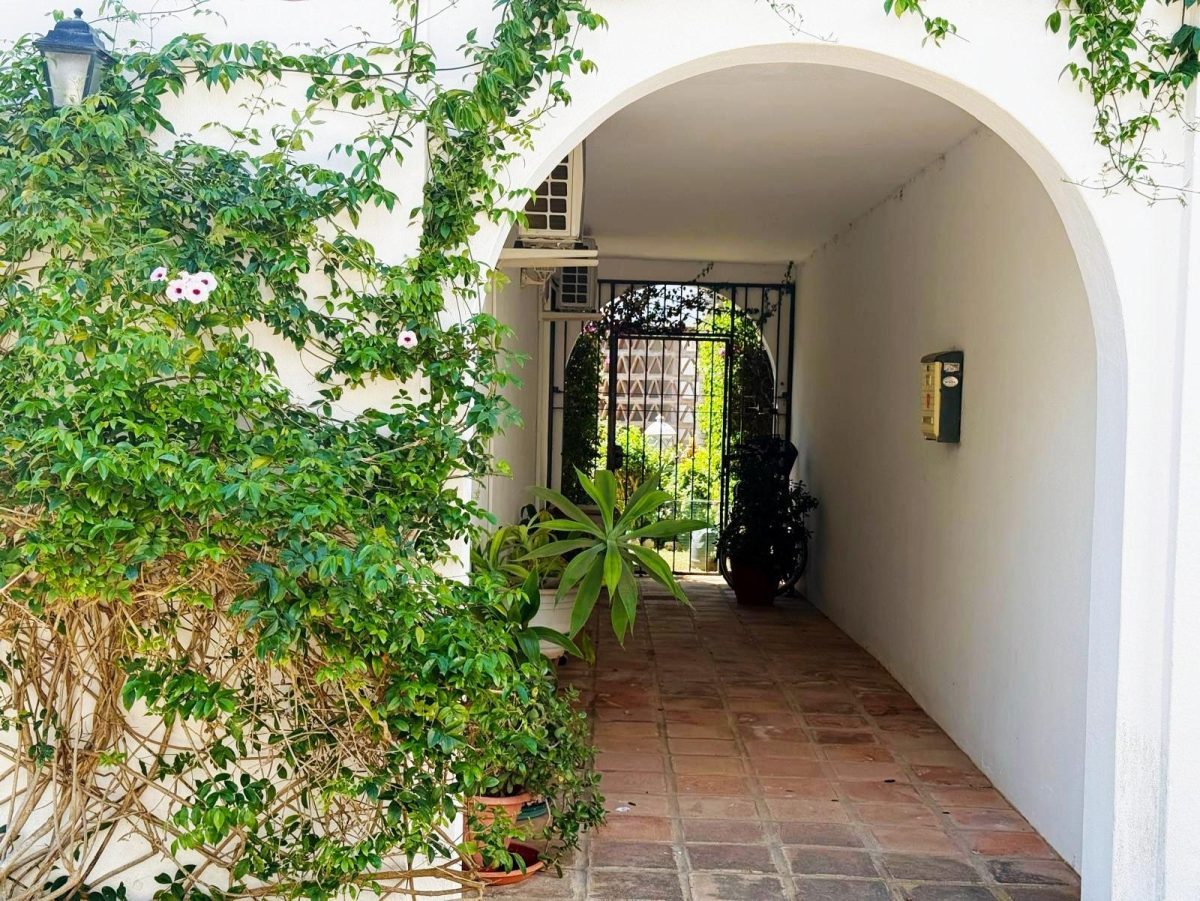 Venta Chalet adosado Mijas Golf tres dormitorios jardín privado, Costa del Sol — Foto 8