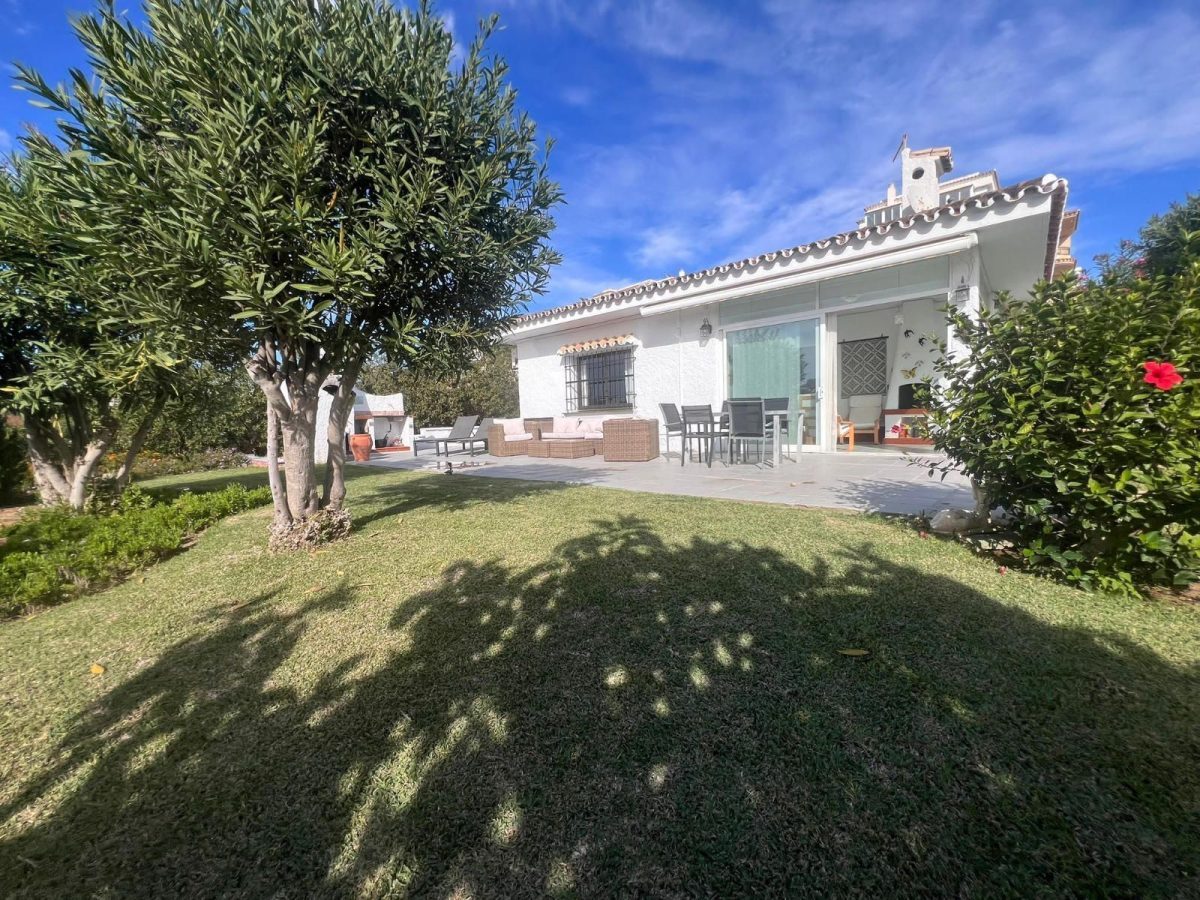 Encantadora villa junto al mar — Foto 2