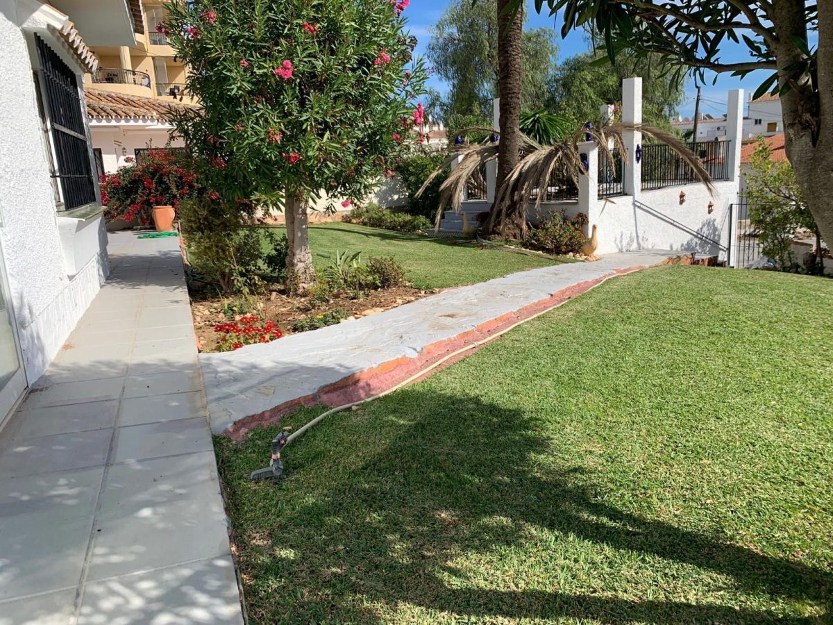 Encantadora villa junto al mar — Foto 6