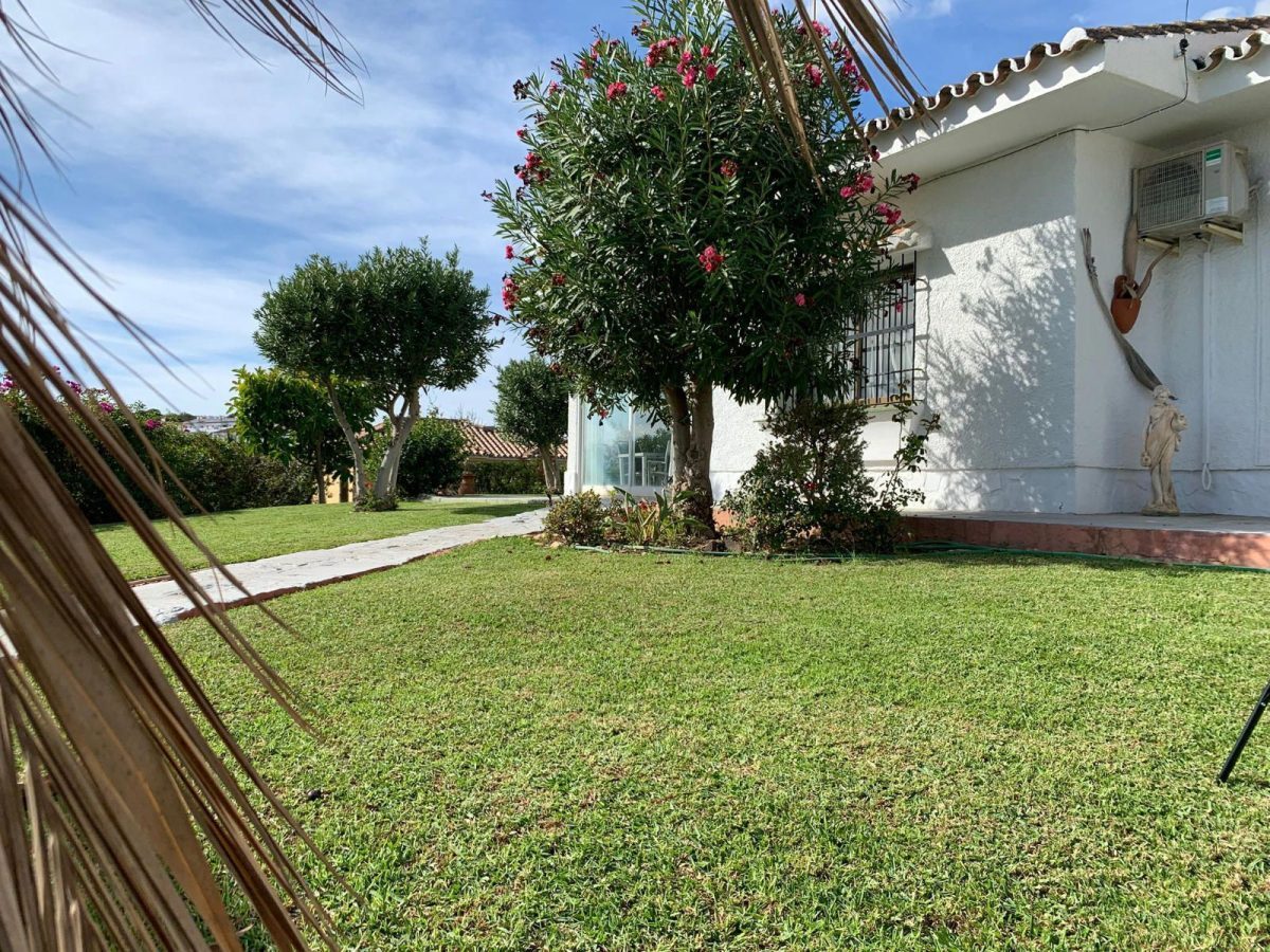 Encantadora villa junto al mar — Foto 9