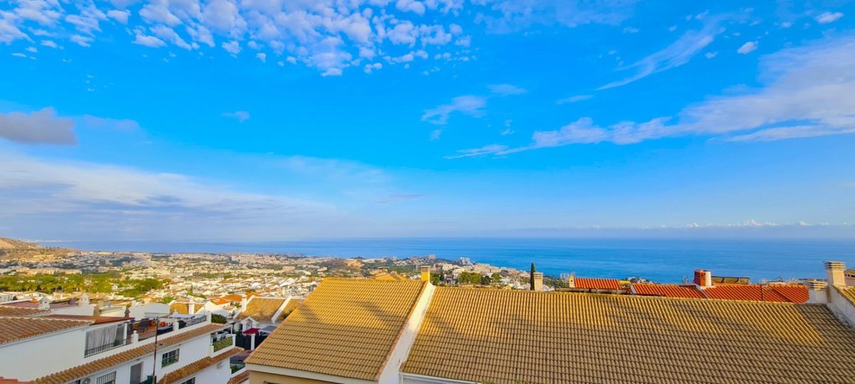 CASA ADOSADA BENALMADENA 3 DORMITORIOS VISTAS AL MAR — Foto 3