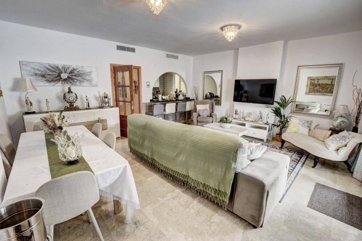 Casa de 6 Dormitorios a 400metros de la Playa y comodidades! — Foto 5