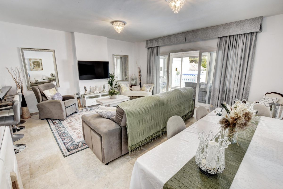 Casa de 6 Dormitorios a 400metros de la Playa y comodidades! — Foto 6