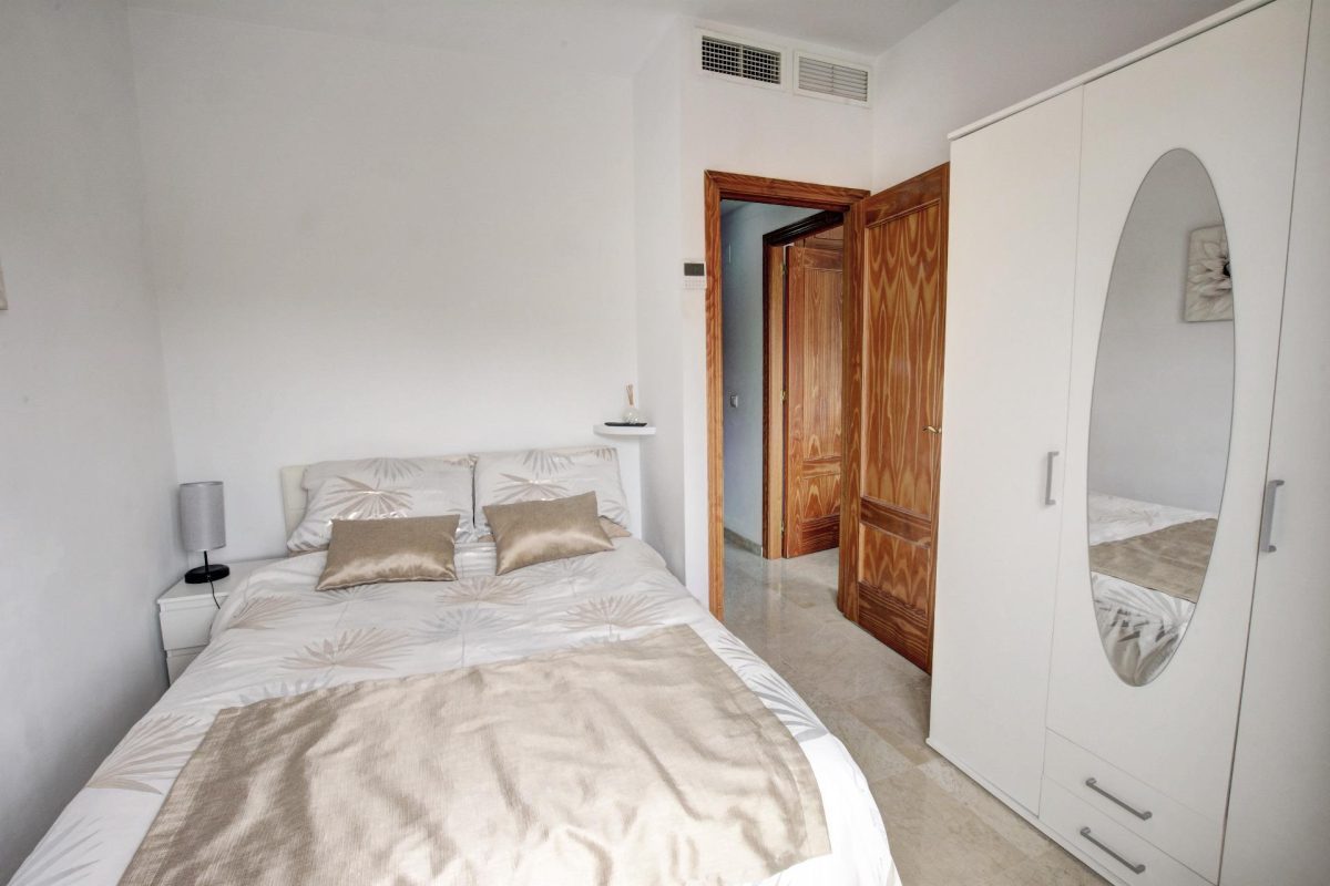 Casa de 6 Dormitorios a 400metros de la Playa y comodidades! — Foto 24