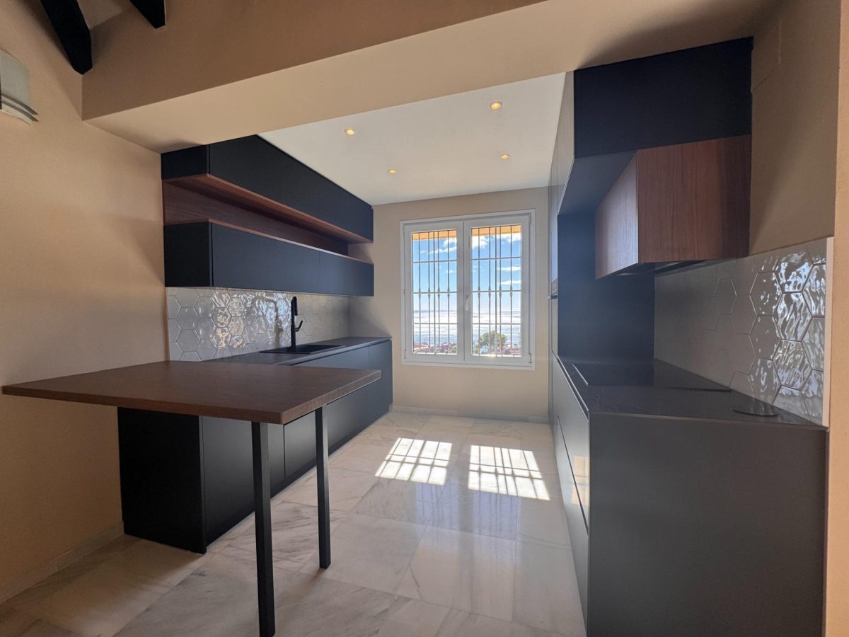 Villa de 3 dormitorios con vistas al mar en Benalmádena Costa — Foto 13