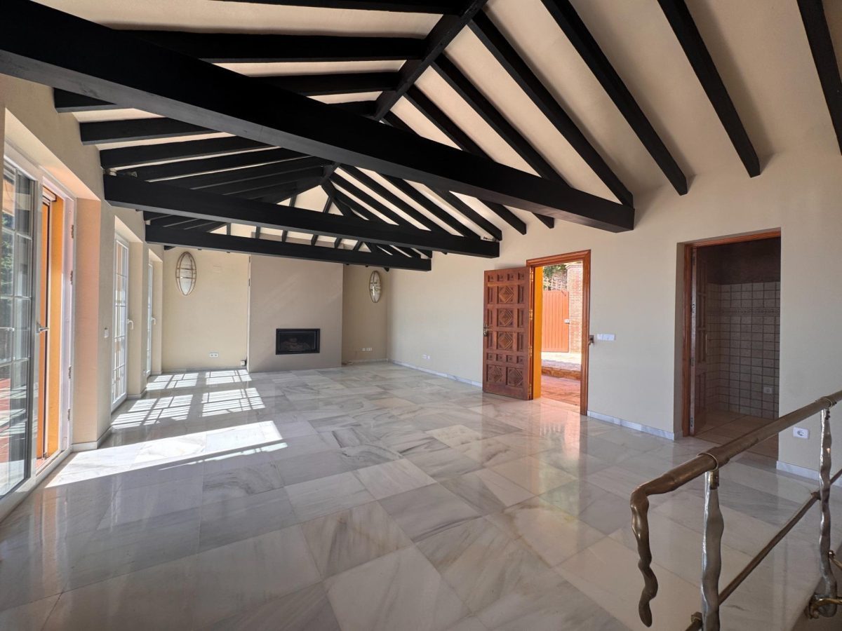 Villa de 3 dormitorios con vistas al mar en Benalmádena Costa — Foto 11