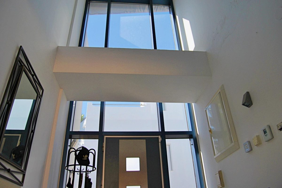 VILLA DE LUJO, 6 DORMITORIOS, PISCINA INTERIOR. — Foto 14