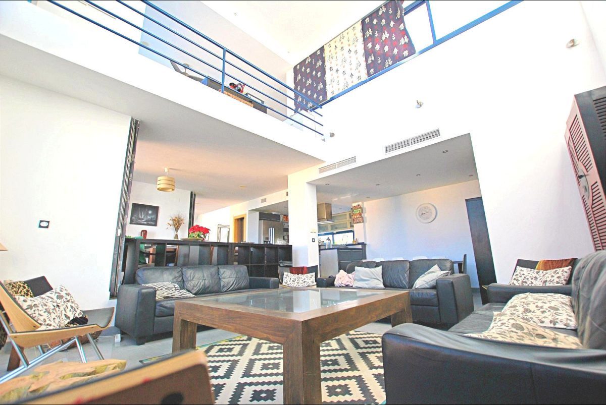 VILLA DE LUJO, 6 DORMITORIOS, PISCINA INTERIOR. — Foto 8