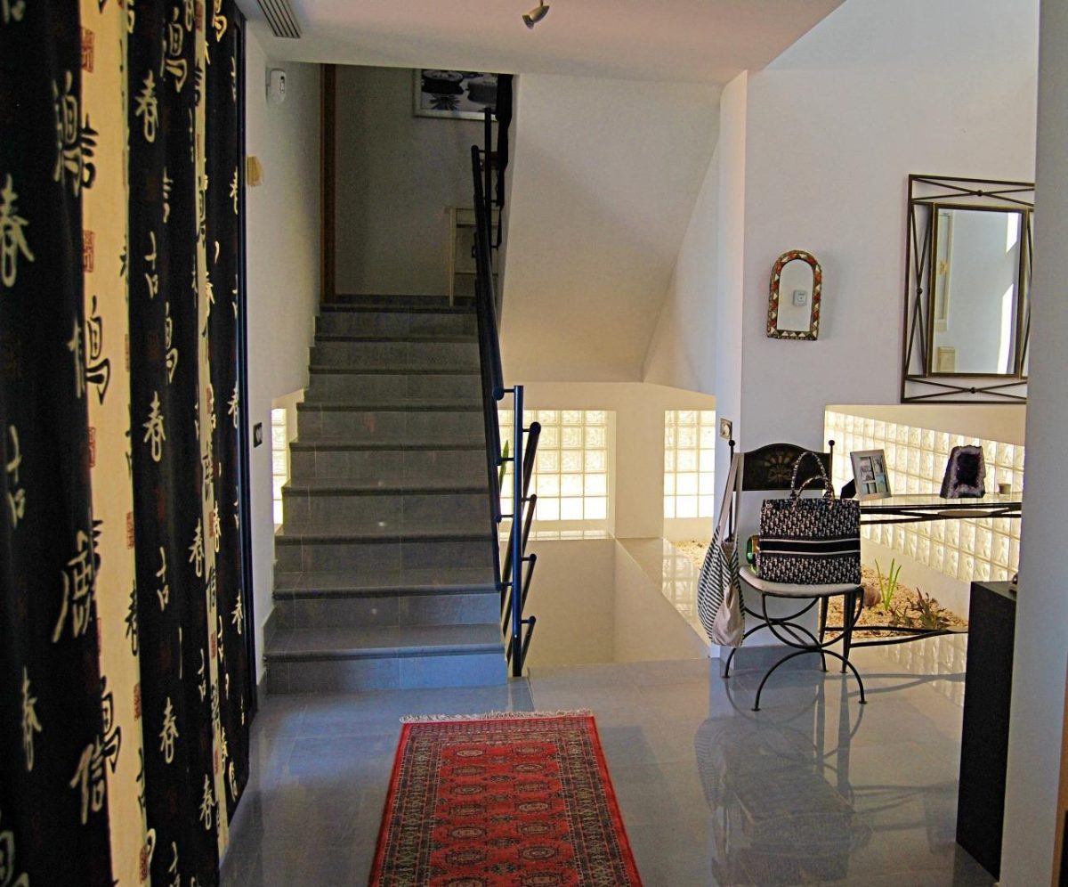 VILLA DE LUJO, 6 DORMITORIOS, PISCINA INTERIOR. — Foto 10
