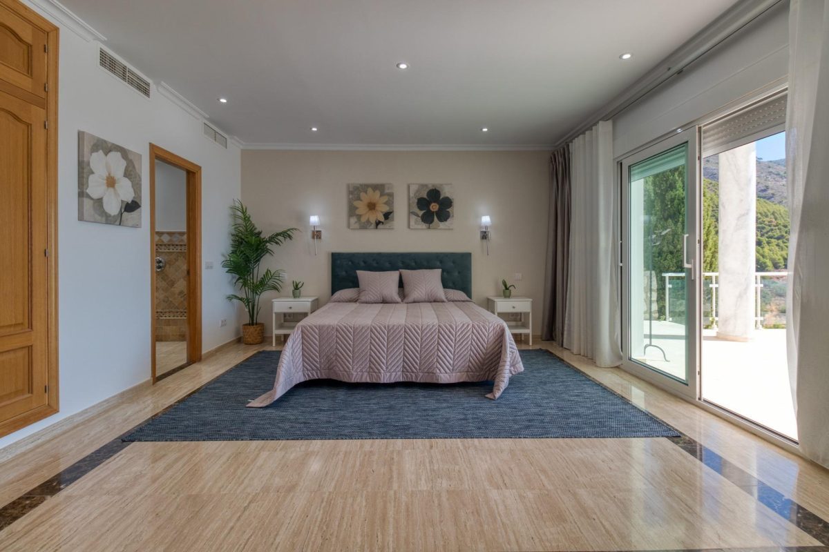 VILLA DE LUJO CON PISCINA INFINITY EN MIJAS — Foto 19