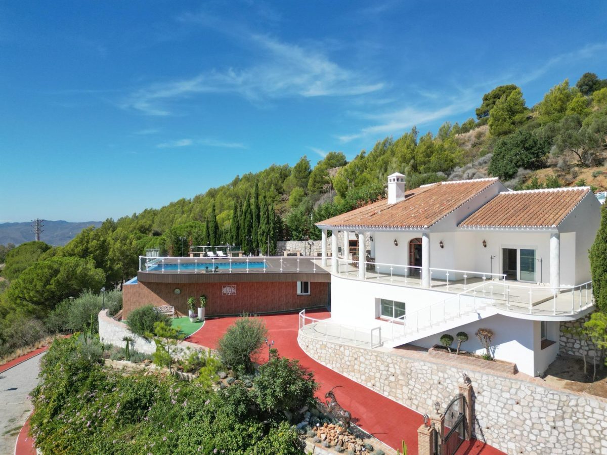 VILLA DE LUJO CON PISCINA INFINITY EN MIJAS — Foto 6