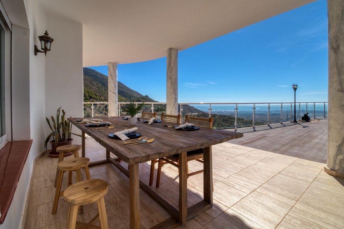 VILLA DE LUJO CON PISCINA INFINITY EN MIJAS — Foto 3