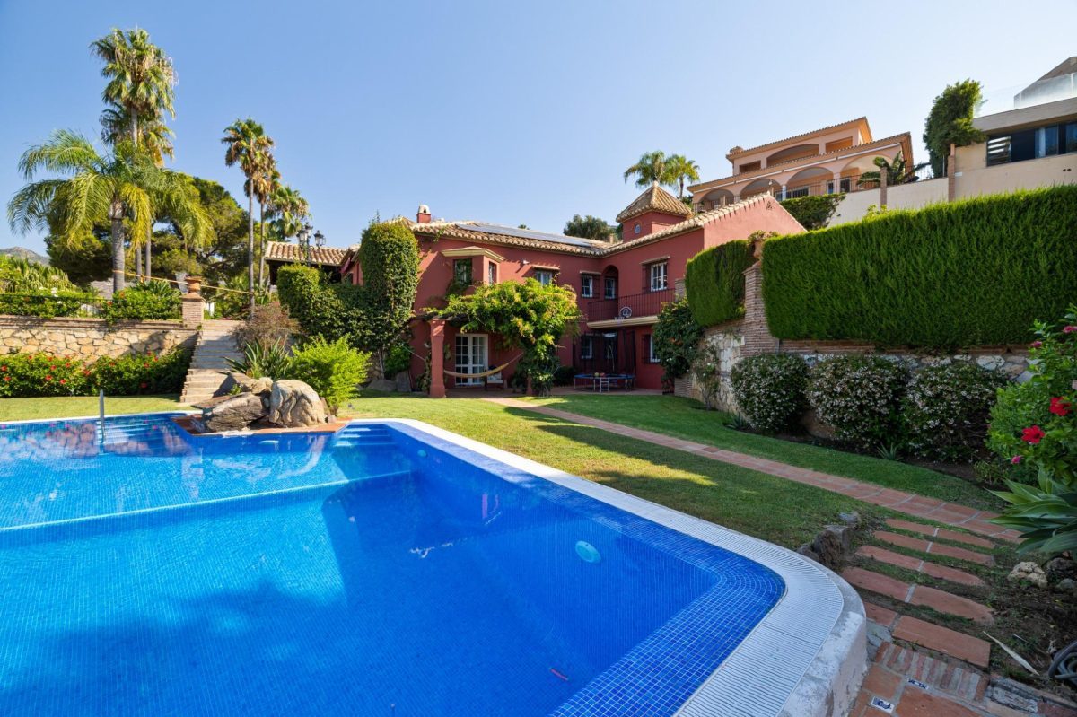 Villa de lujo en Benalmádena con vistas al mar en Benalmádena, Costa del sol — Foto 11