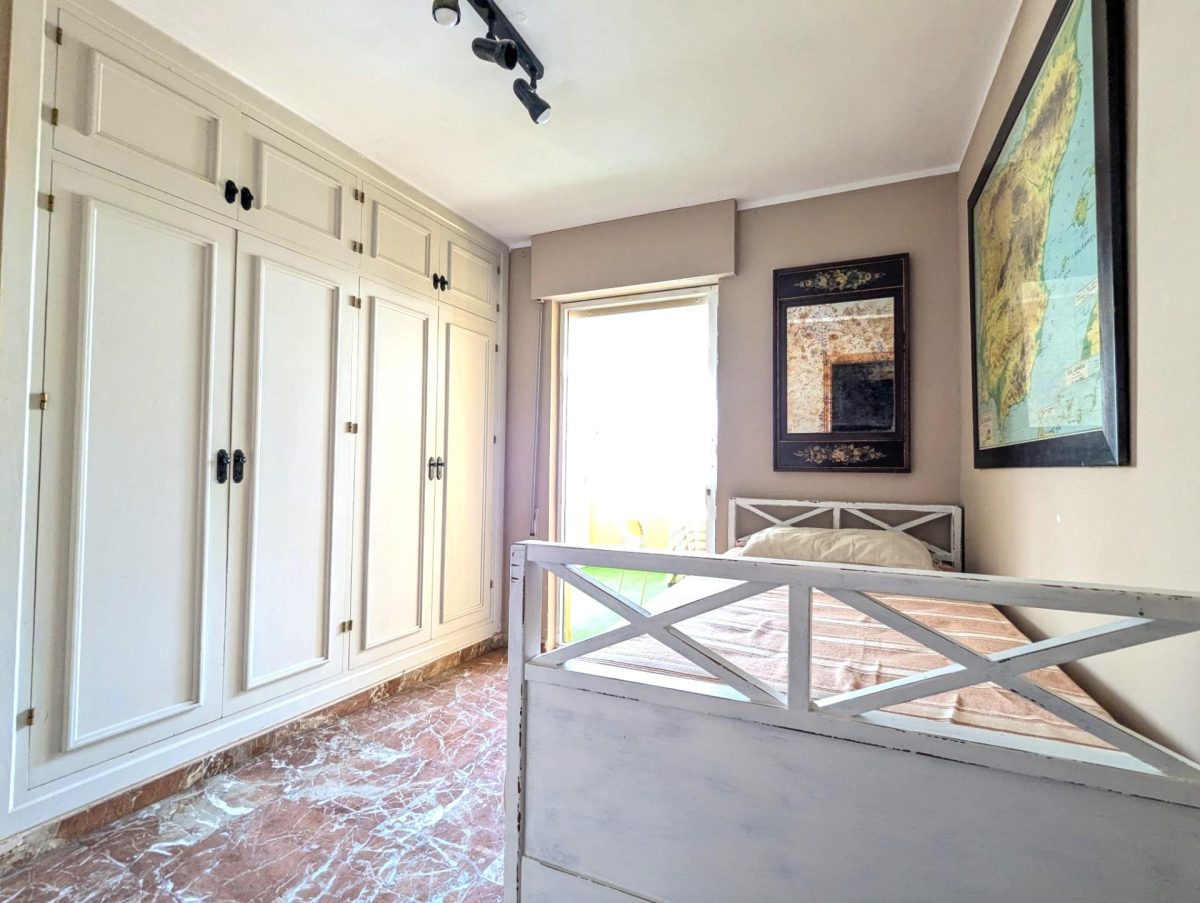 VENTA GRAN PISO EN FUENGIROLA A 180M. DE LA PLAYA — Foto 7