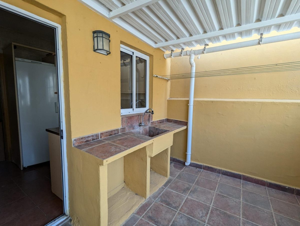 VENTA GRAN PISO EN FUENGIROLA A 180M. DE LA PLAYA — Foto 17