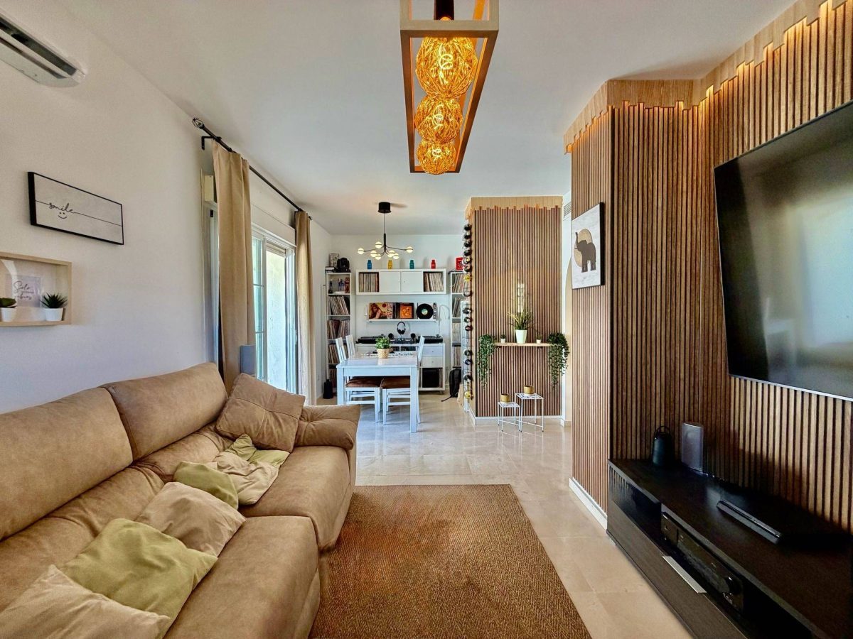 Exclusivo Ático dúplex con vistas al mar y tres amplias terrazas en Benalmádena, Costa del Sol — Foto 14