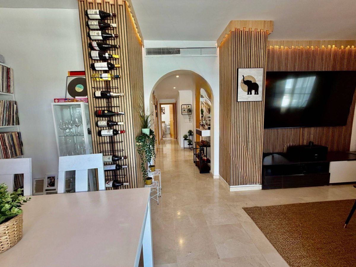 Exclusivo Ático dúplex con vistas al mar y tres amplias terrazas en Benalmádena, Costa del Sol — Foto 13