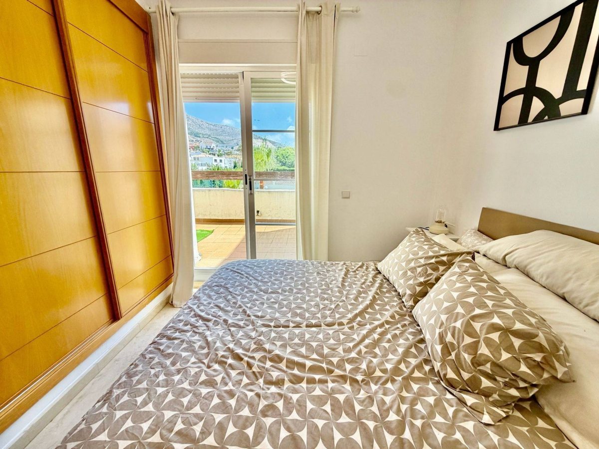 Exclusivo Ático dúplex con vistas al mar y tres amplias terrazas en Benalmádena, Costa del Sol — Foto 9
