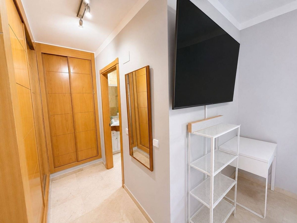 Exclusivo Ático dúplex con vistas al mar y tres amplias terrazas en Benalmádena, Costa del Sol — Foto 22