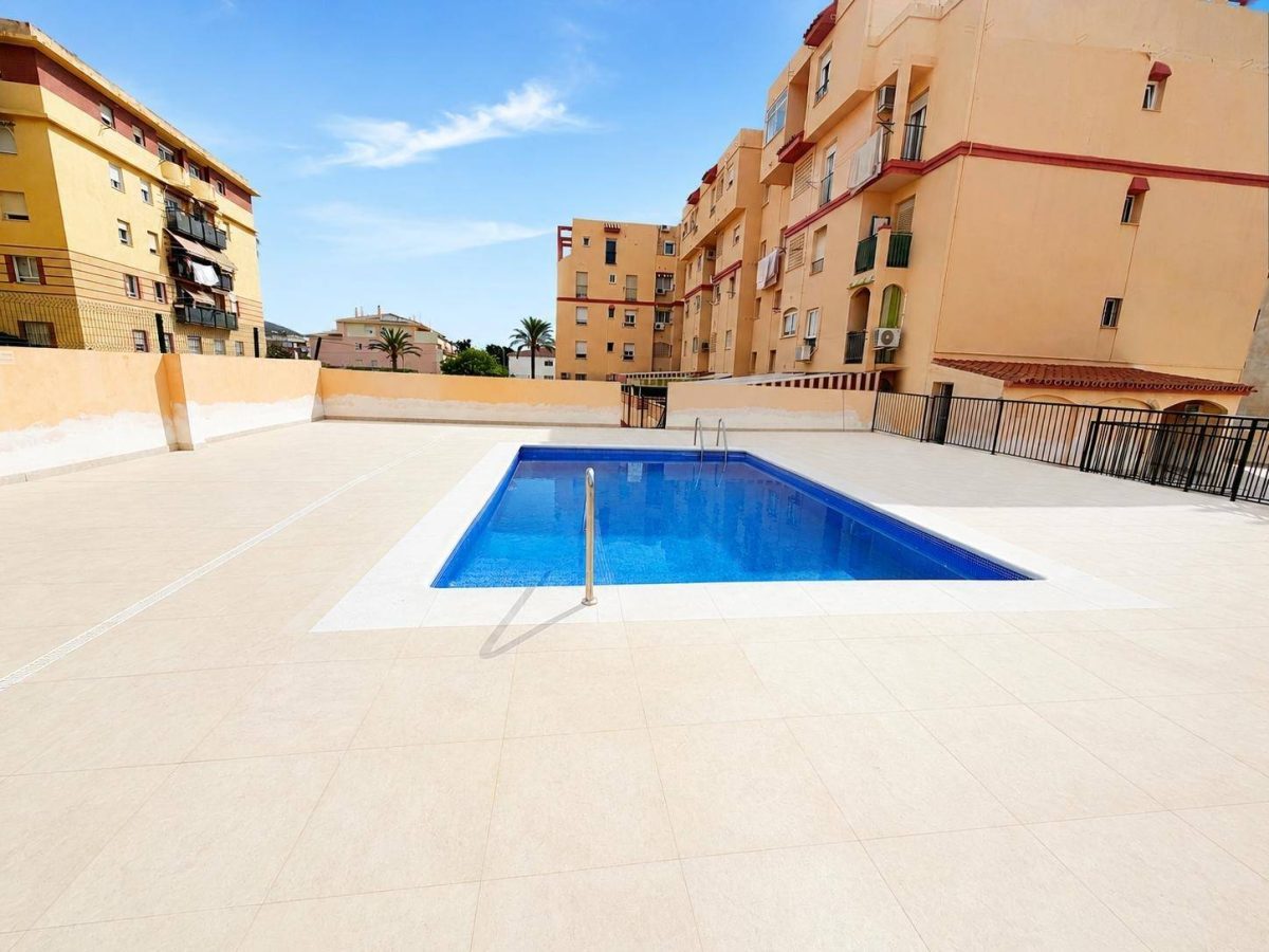 Apartamento en planta baja en Arroyo de la Miel, Benalmádena — Foto 2