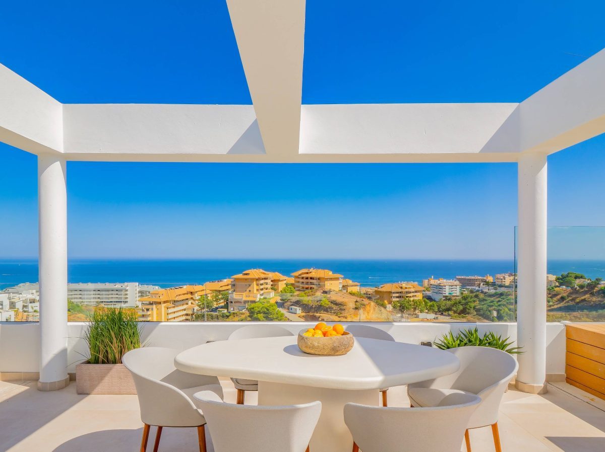 Villa de diseño con vistas panorámicas al mar en Fuengirola, Higuerón, Costa del Sol — Foto 10