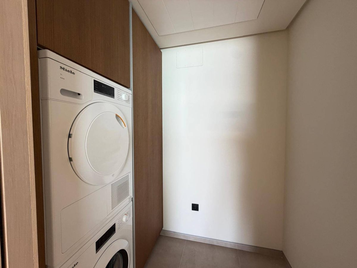 Exclusivo piso en esquina de 4 dormitorios con vistas panorámicas al mar en Málaga Towers, Costa del Sol — Foto 21