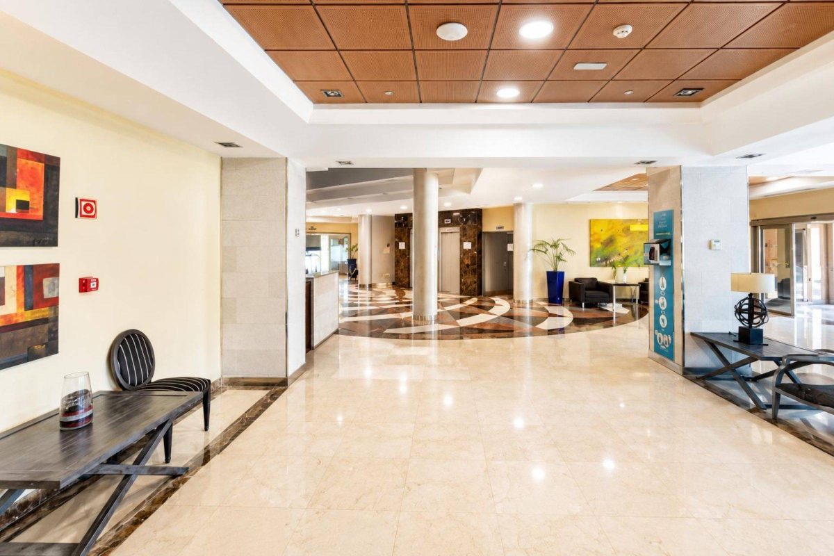 Apartamento turístico en Benalmádena, Costa del Sol, inversión — Foto 15