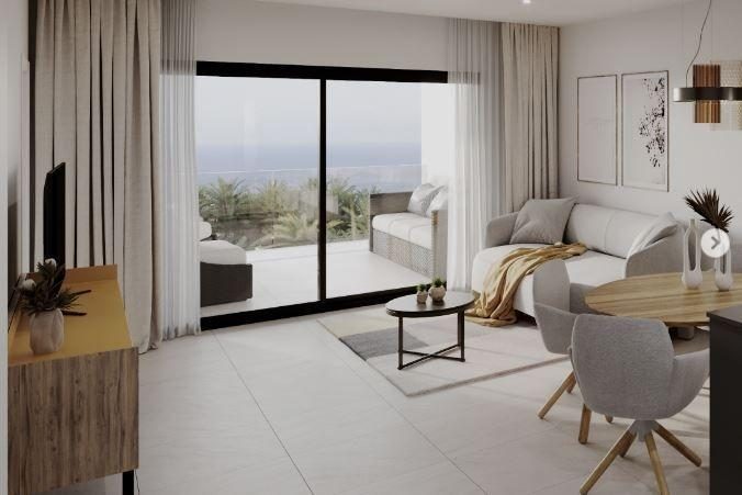 Exclusivo Ático a Pasos del Mar en Torrevieja — Foto 3