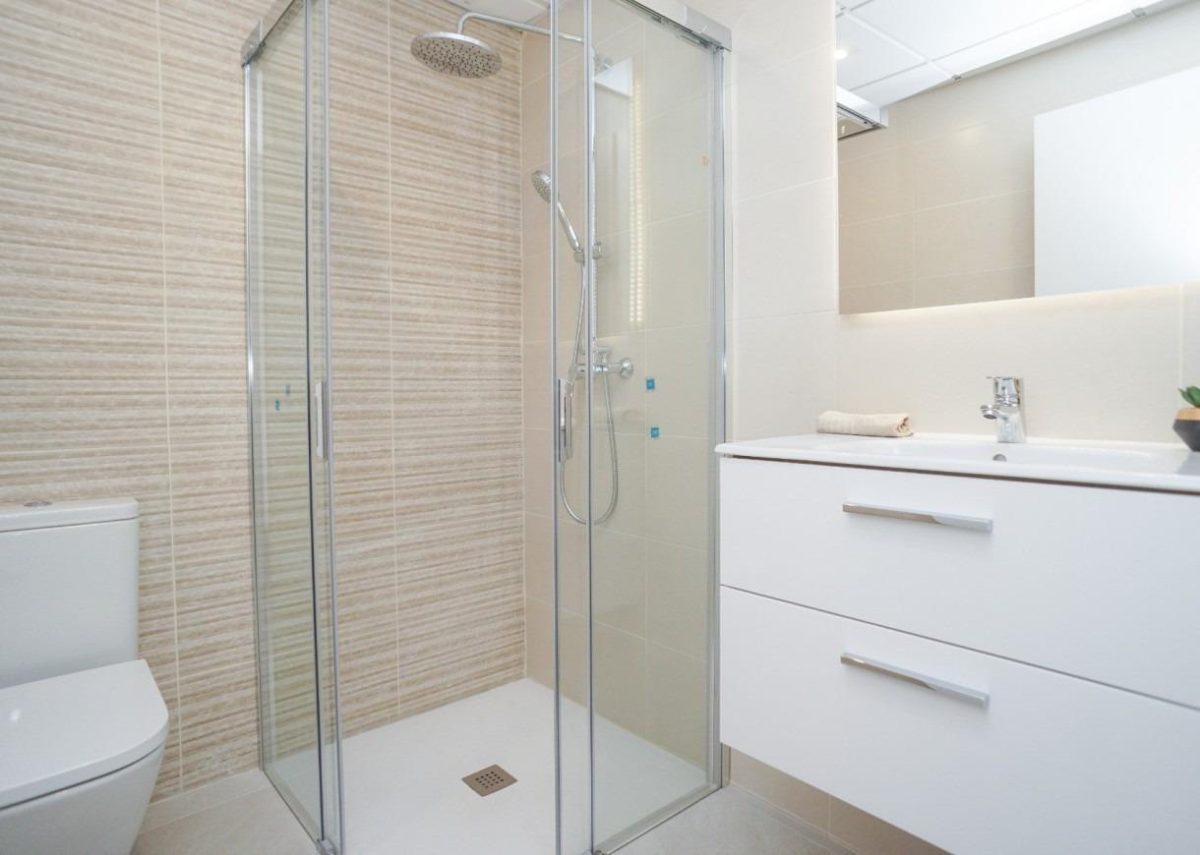 Exclusivo Ático a Pasos del Mar en Torrevieja — Foto 17