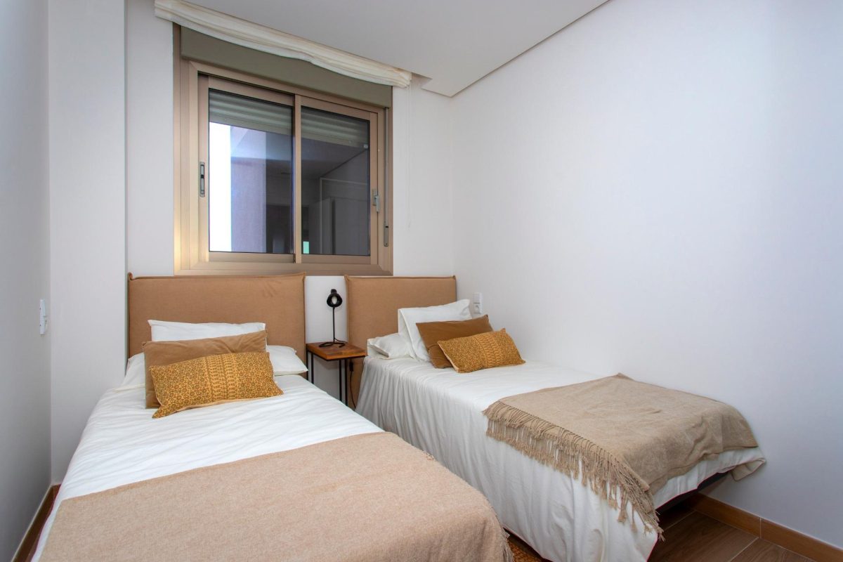 Increíble Apartamento en Santa Pola ¡A Solo 80 Metros del Mar! — Foto 13