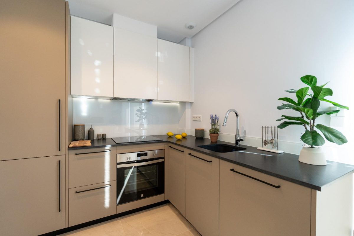Moderno Adosado Con Gran Terraza Privada en La Marina — Foto 6