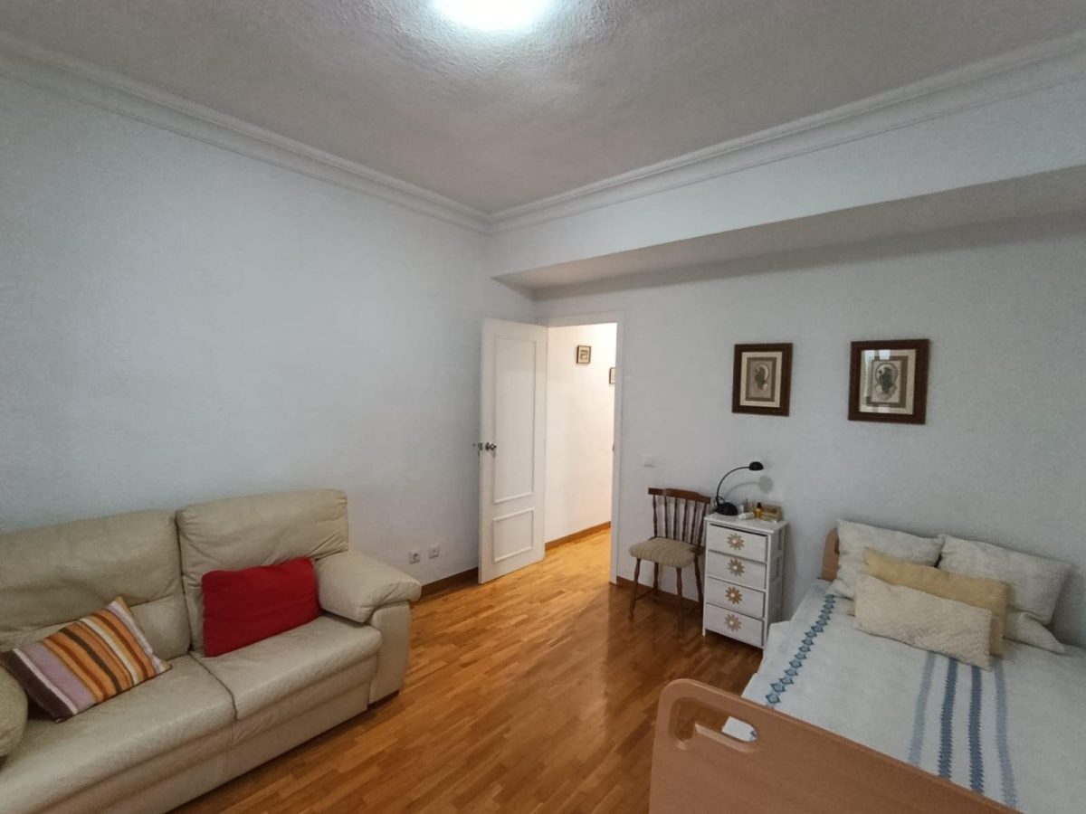 Vivienda cerca del Hospital General Alicante — Foto 12