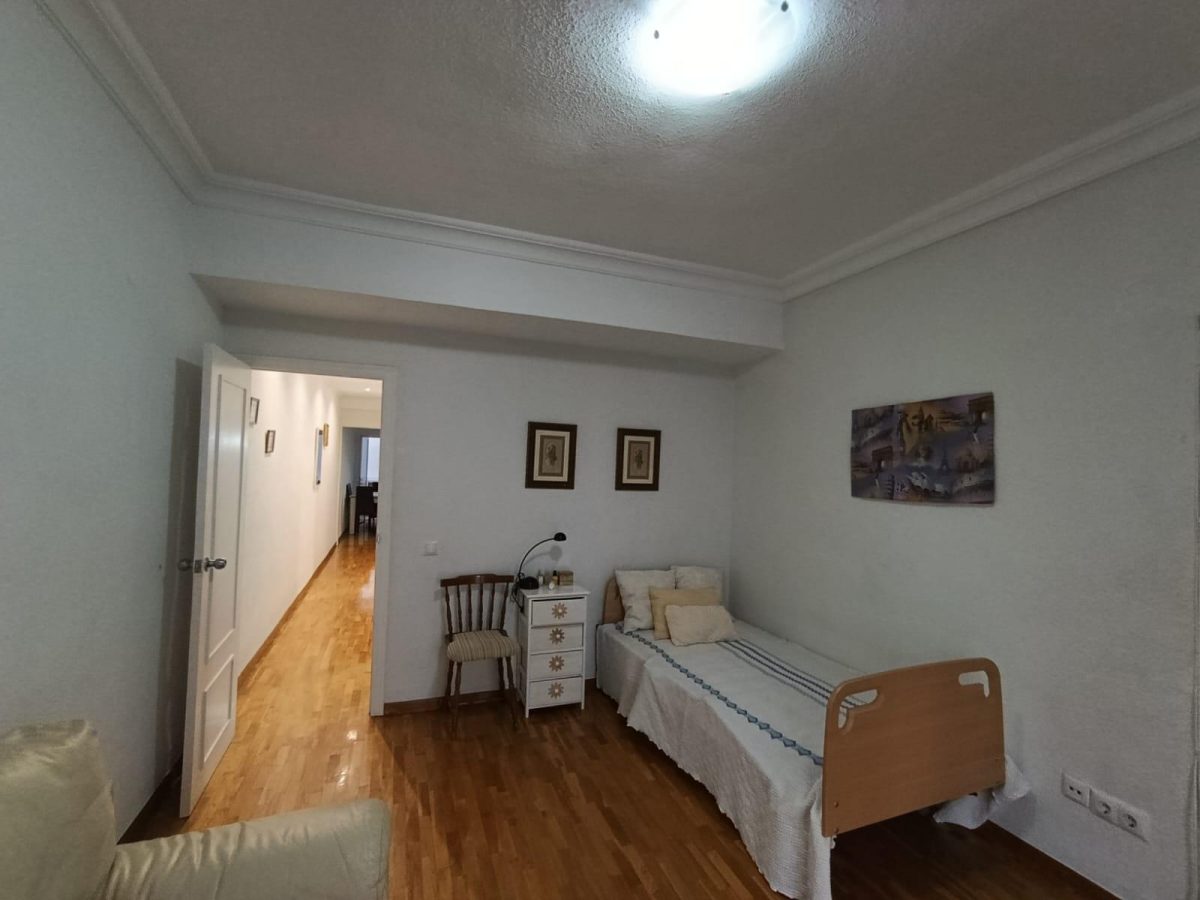 Vivienda cerca del Hospital General Alicante — Foto 13