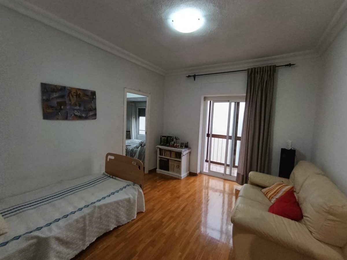 Vivienda cerca del Hospital General Alicante — Foto 11