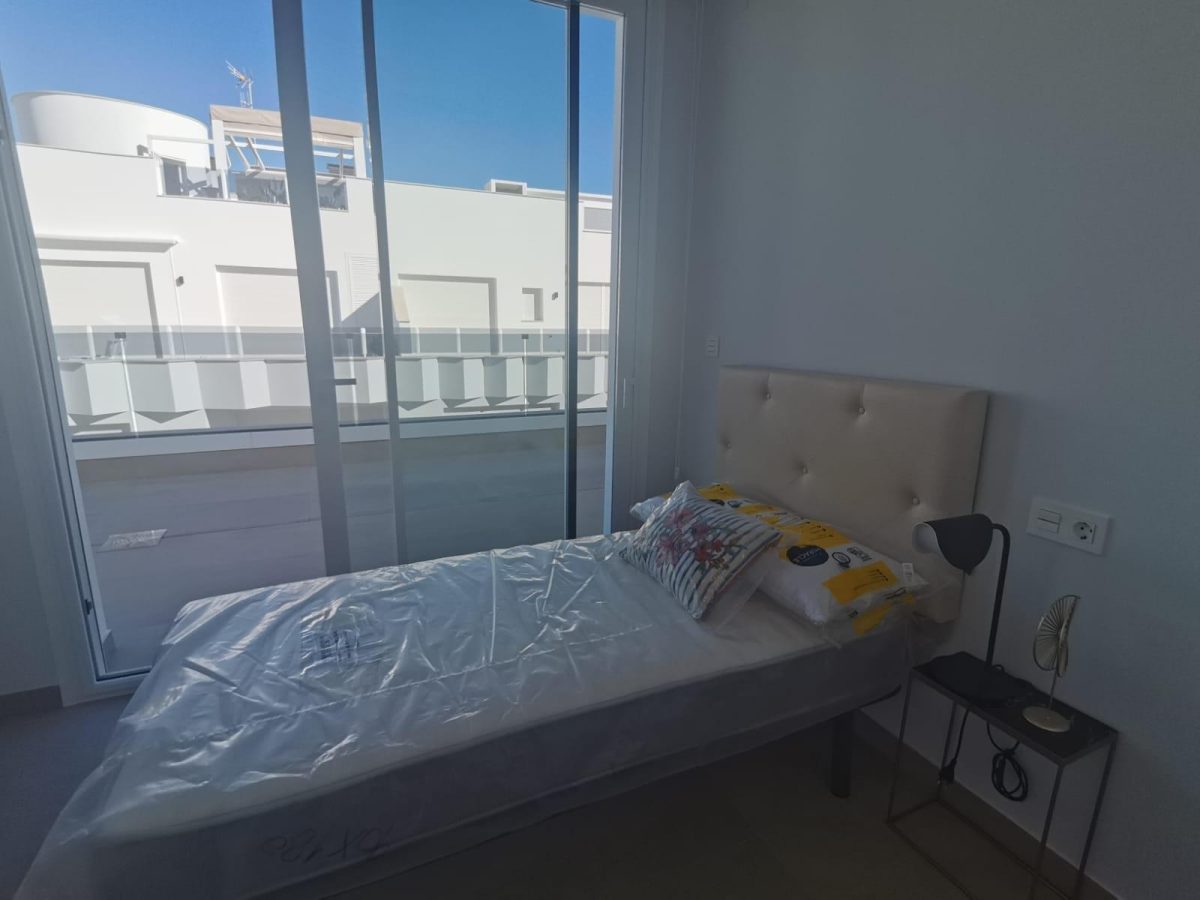 Ático de lujo en Torrevieja a 100 metros de la playa — Foto 16