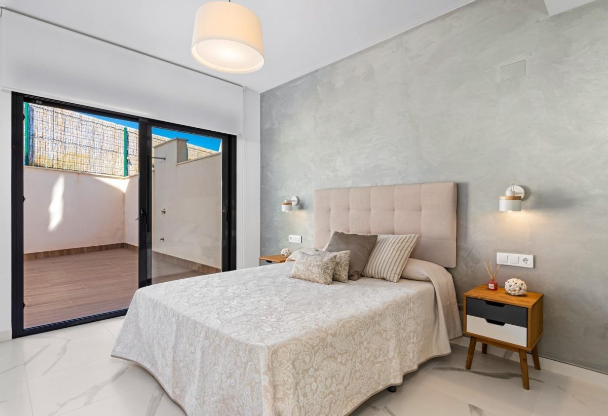 Bungalow en San Miguel de Salinas — Foto 14