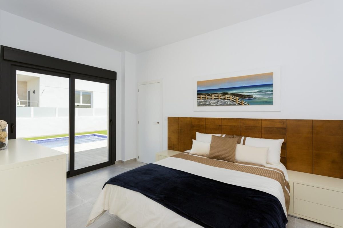 Bonita Villa Moderna en Daya Nueva (Alicante) — Foto 15