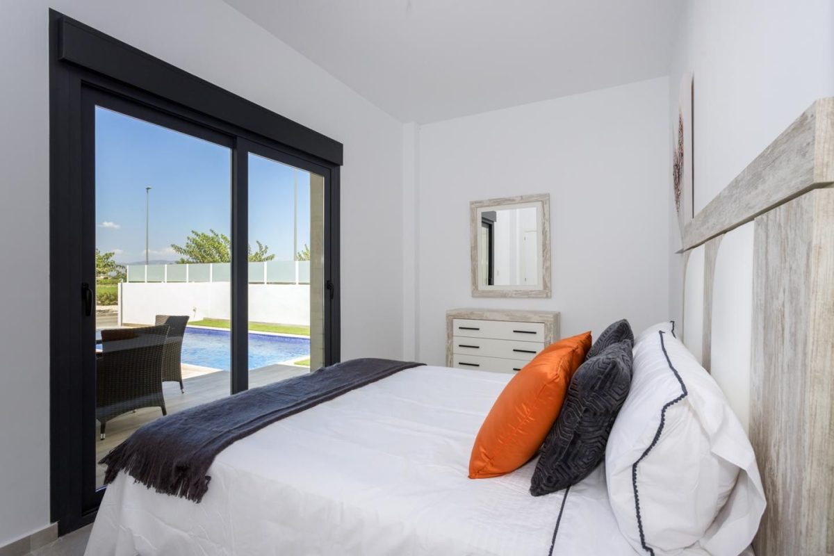 Bonita Villa Moderna en Daya Nueva (Alicante) — Foto 22