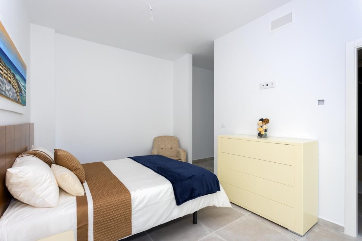 Bonita Villa Moderna en Daya Nueva (Alicante) — Foto 21