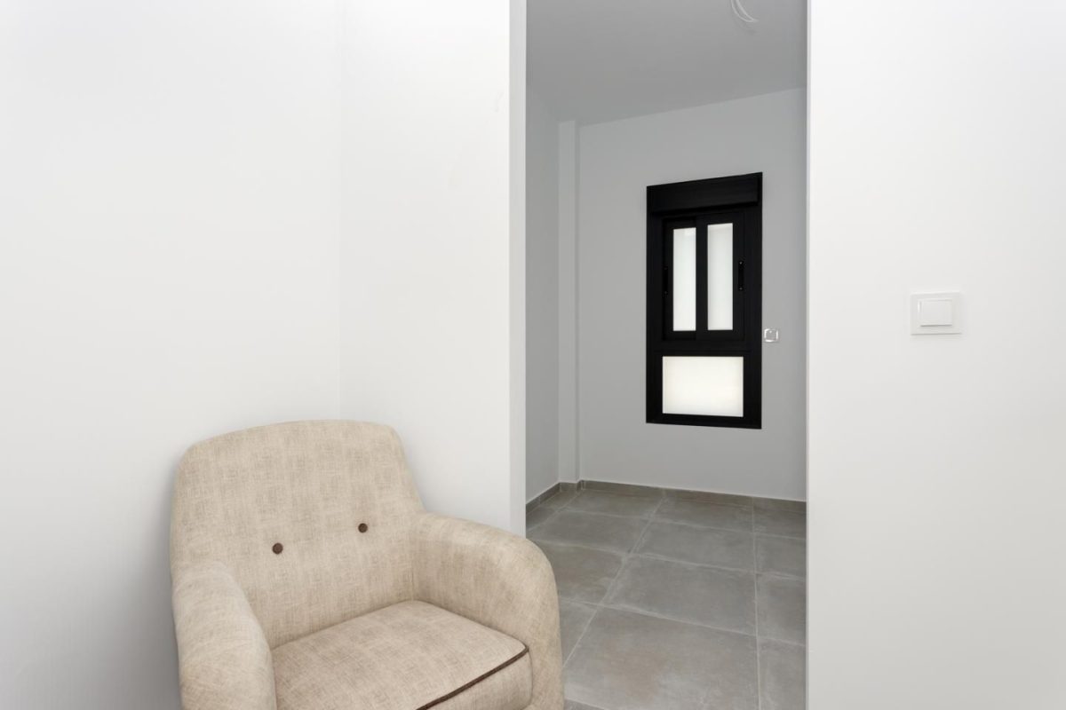 Bonita Villa Moderna en Daya Nueva (Alicante) — Foto 25