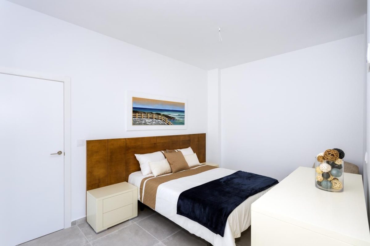 Bonita Villa Moderna en Daya Nueva (Alicante) — Foto 27