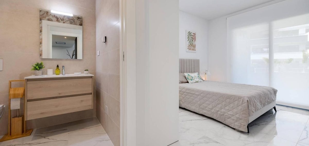Moderno Apartamento Amueblado en Playa Flamenca — Foto 16