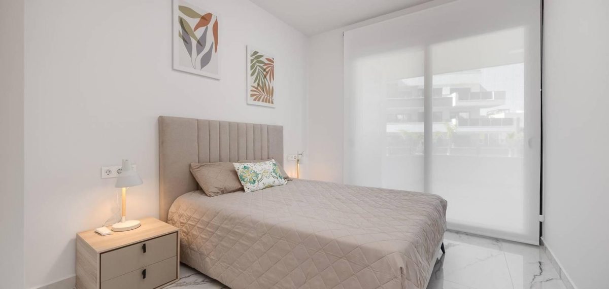 Moderno Apartamento Amueblado en Playa Flamenca — Foto 14