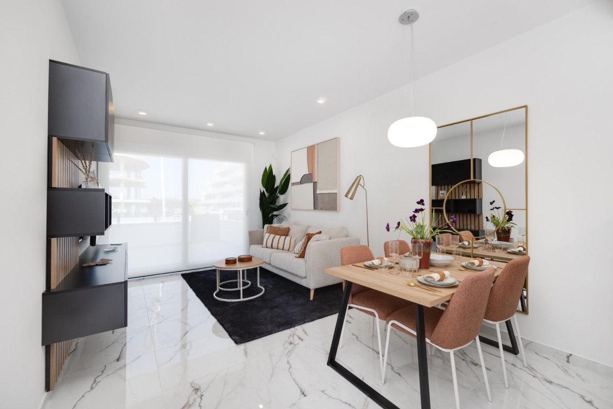 Encantador Apartamento en San Miguel de Salinas - ¡Oportunidad Única! — Foto 7