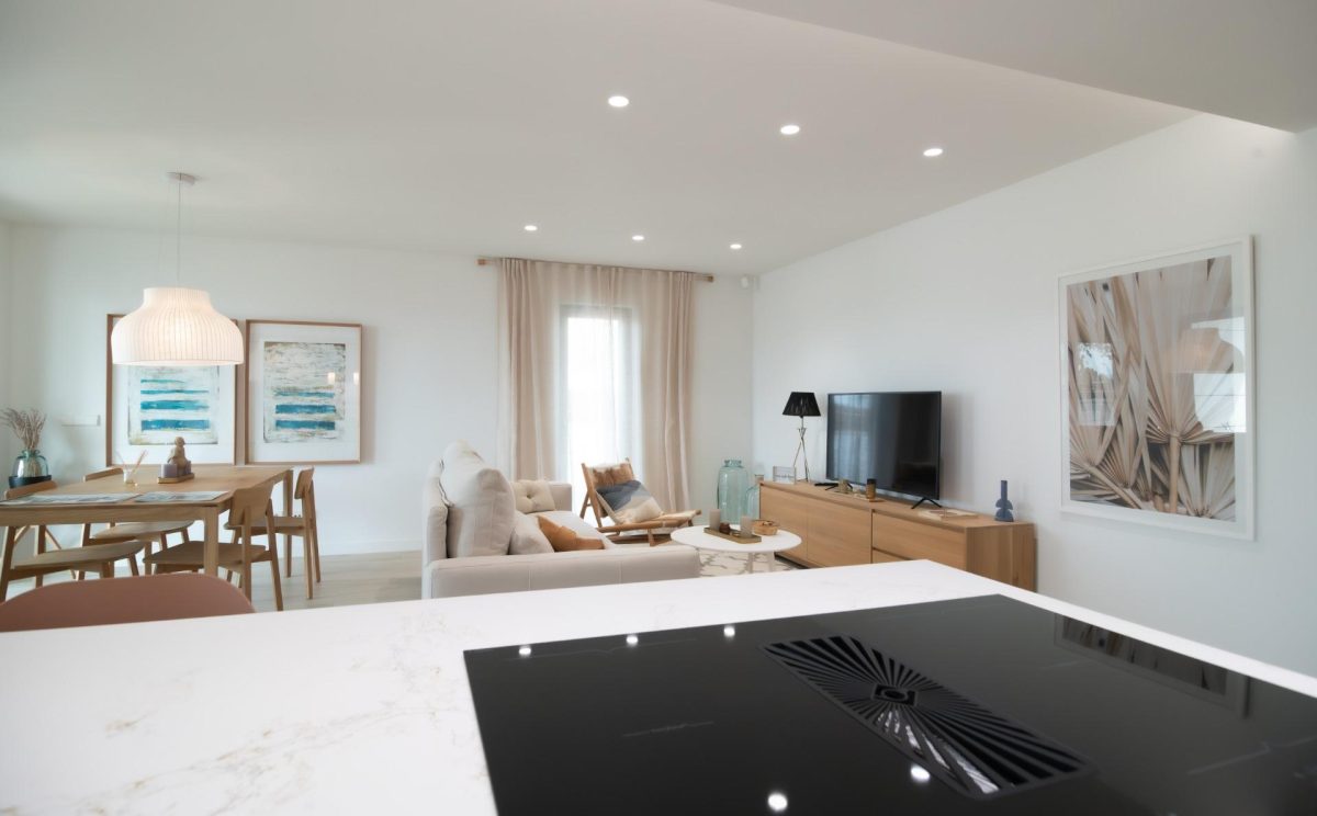 Bonito Apartamento con Piscina, Terrazas y Solarium — Foto 15