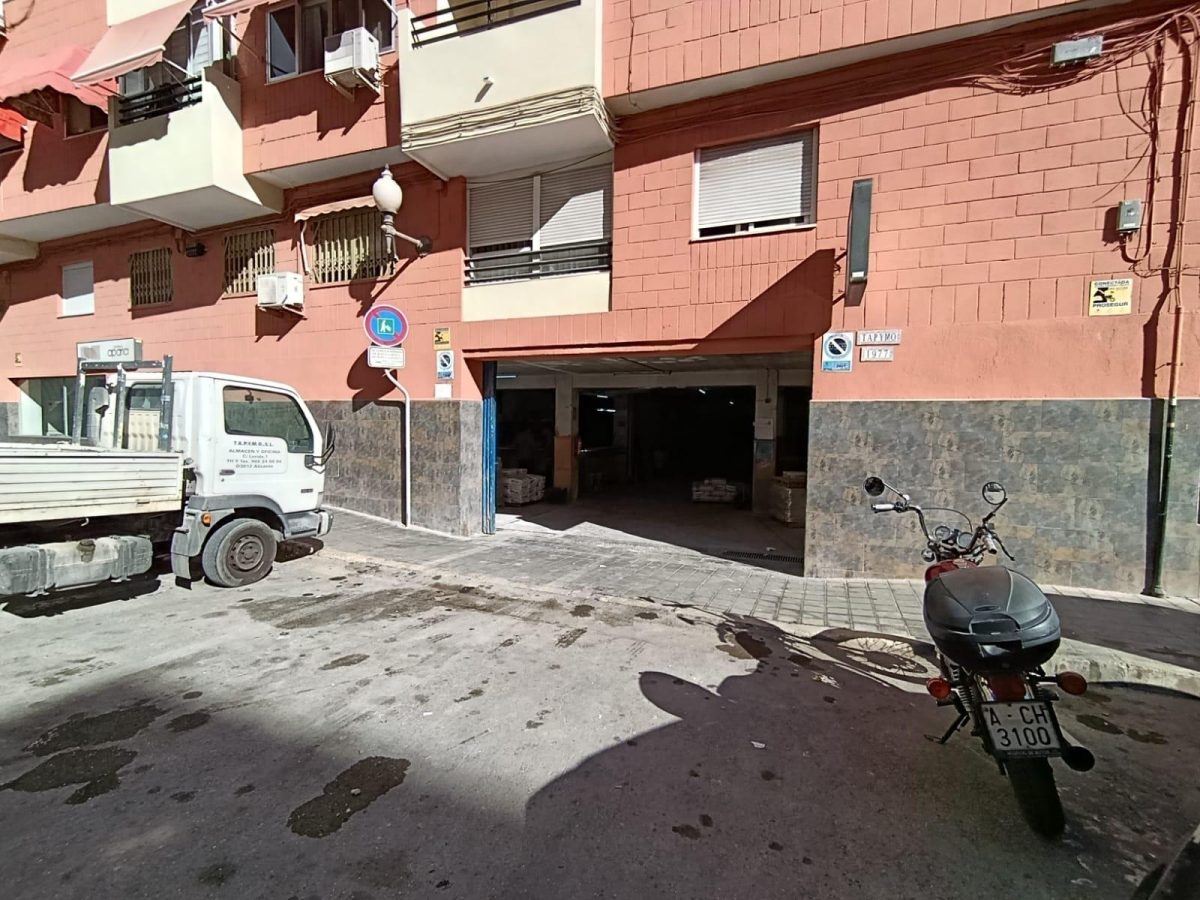 Amplio Local Comercial en el Bulevar del Pla, Alicante — Foto 8